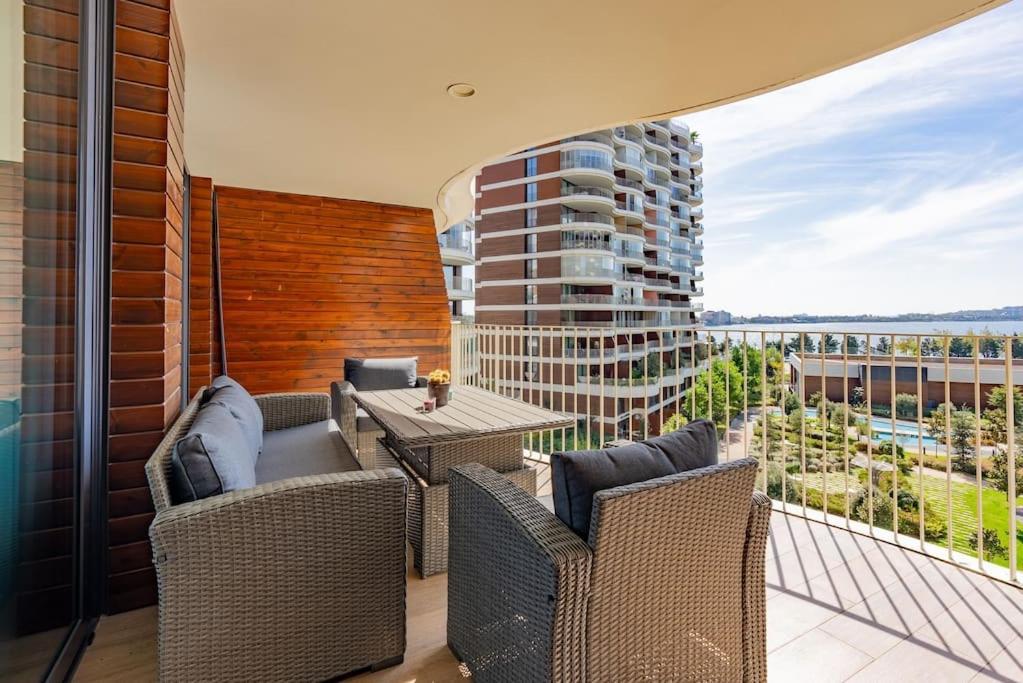 Golden Stones House Sea And Lake View Istanbul Luaran gambar